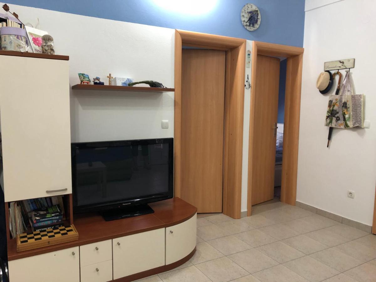 Ferienwohnung Apartman Luka Vir Exterior foto