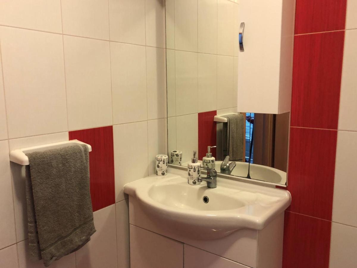 Ferienwohnung Apartman Luka Vir Exterior foto